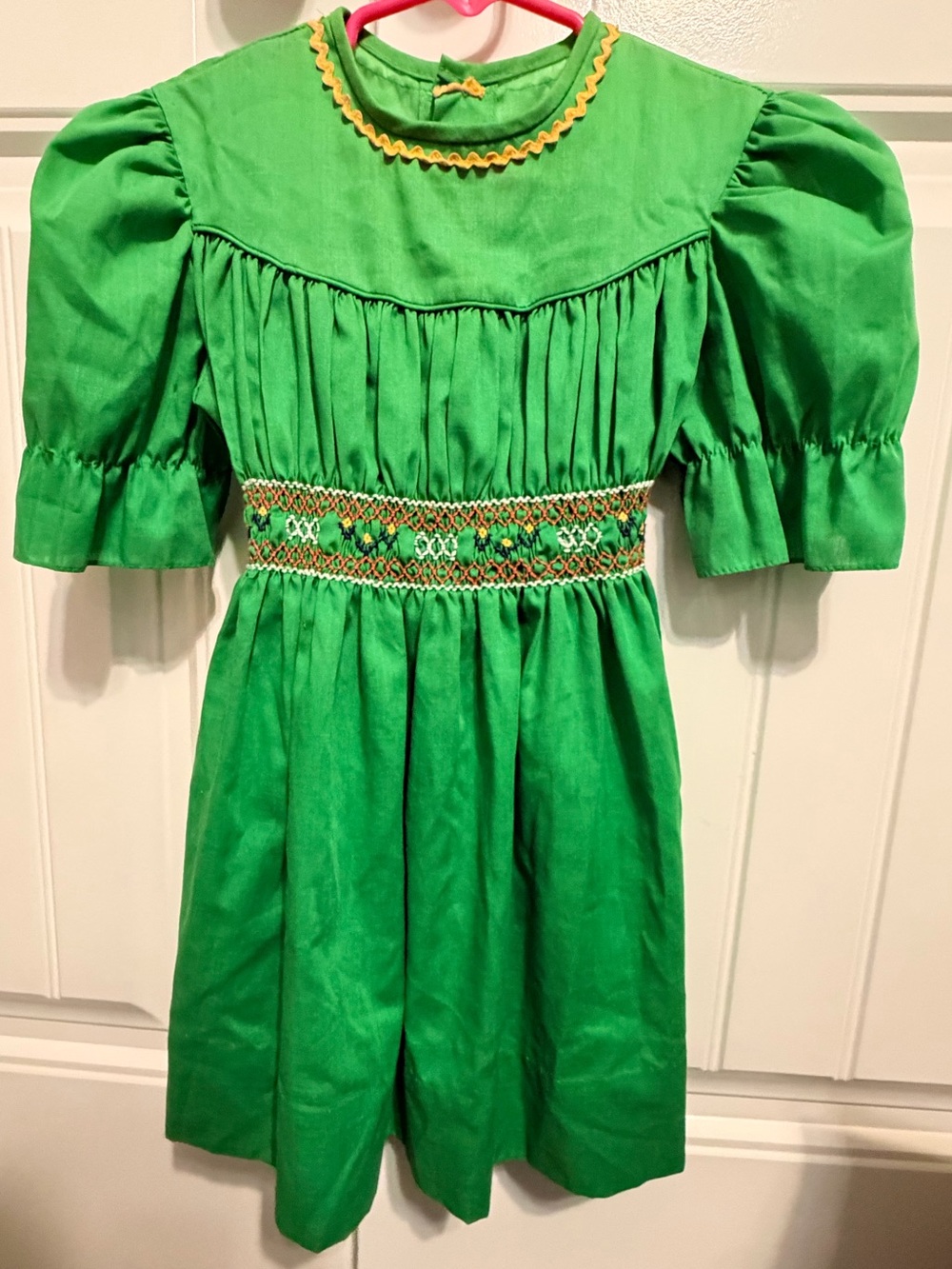 Vintage Hand Smocked by Carousel Girls Size 6 Dress Green Yellow Rick Rack